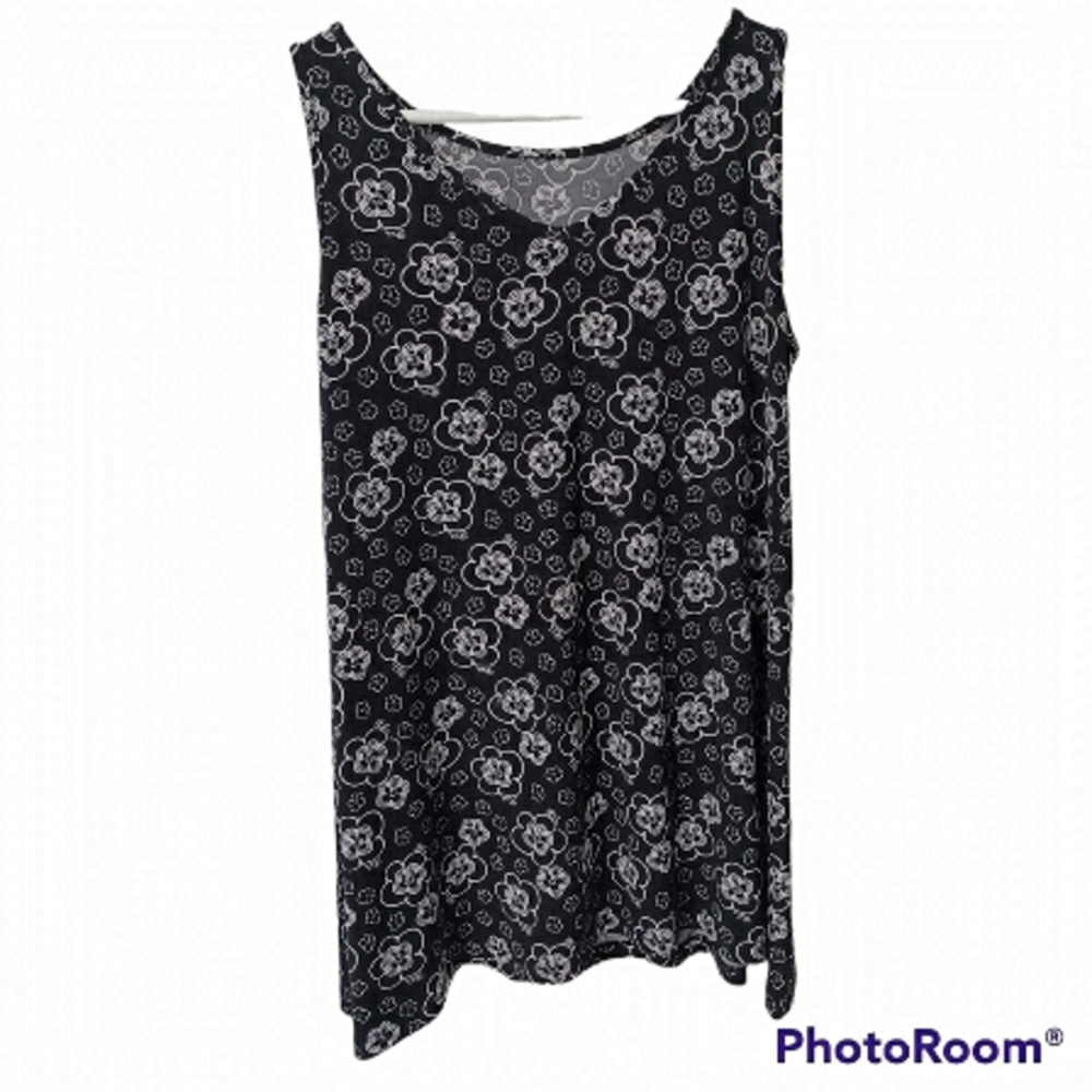 KIM&CO floral sleeveles top shirt